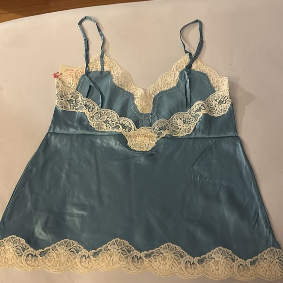 Gold Hawk cami - Picture 3 of 6